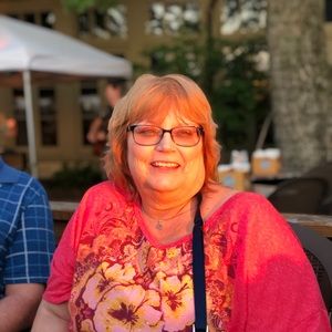 Meet your Posher, Tina